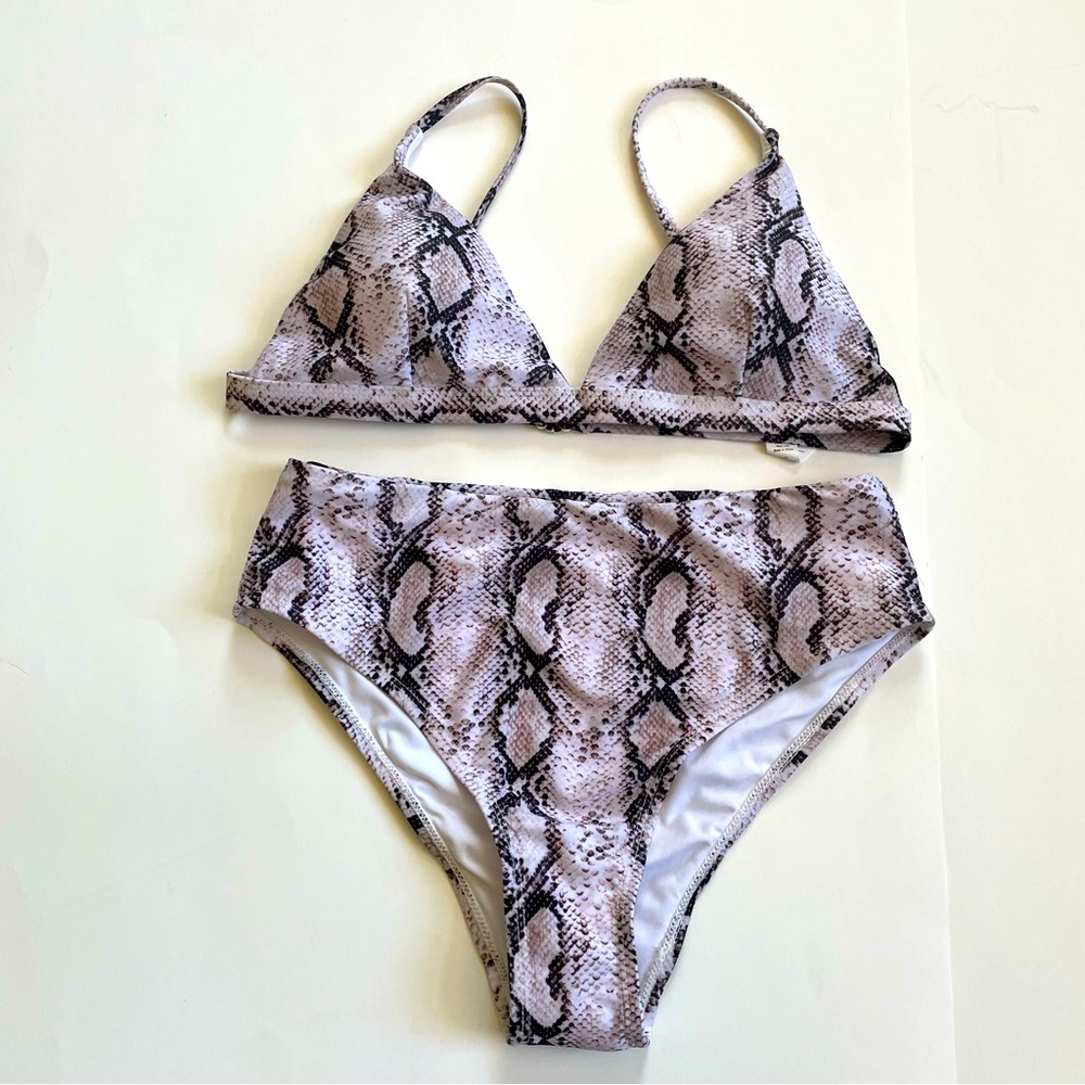 Two pieces swimsuit